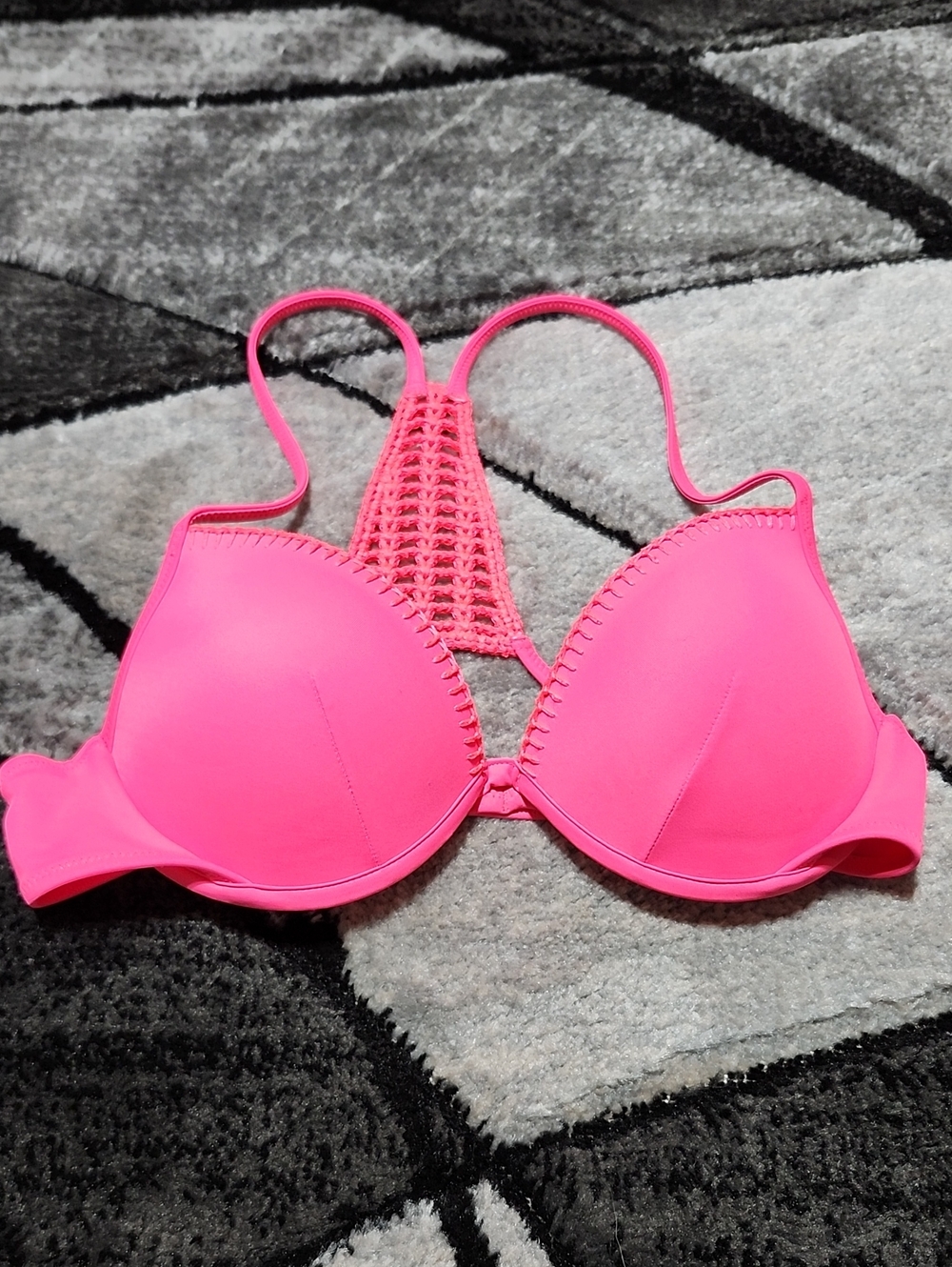 VICTORIA SECRET 2016 THE FABULOUS PINK NEON CROCHET PUSH-UP RACERBACK SWIM TOP